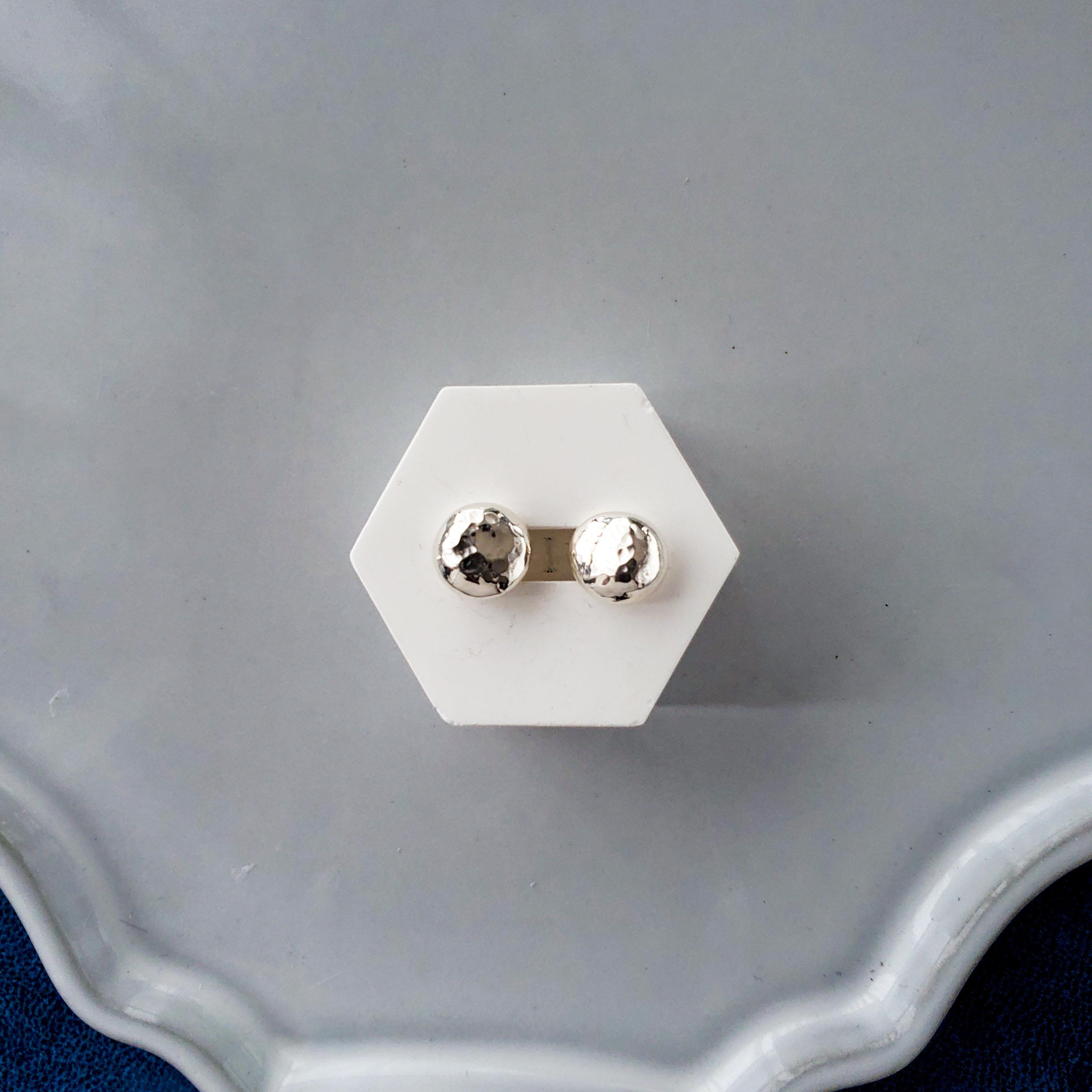 Petrichor｜ひとしずくピアス_001｜シルバー950 925 ピアス 雨 雫 小ぶり｜シンプル Silver 夏1枚目の画像